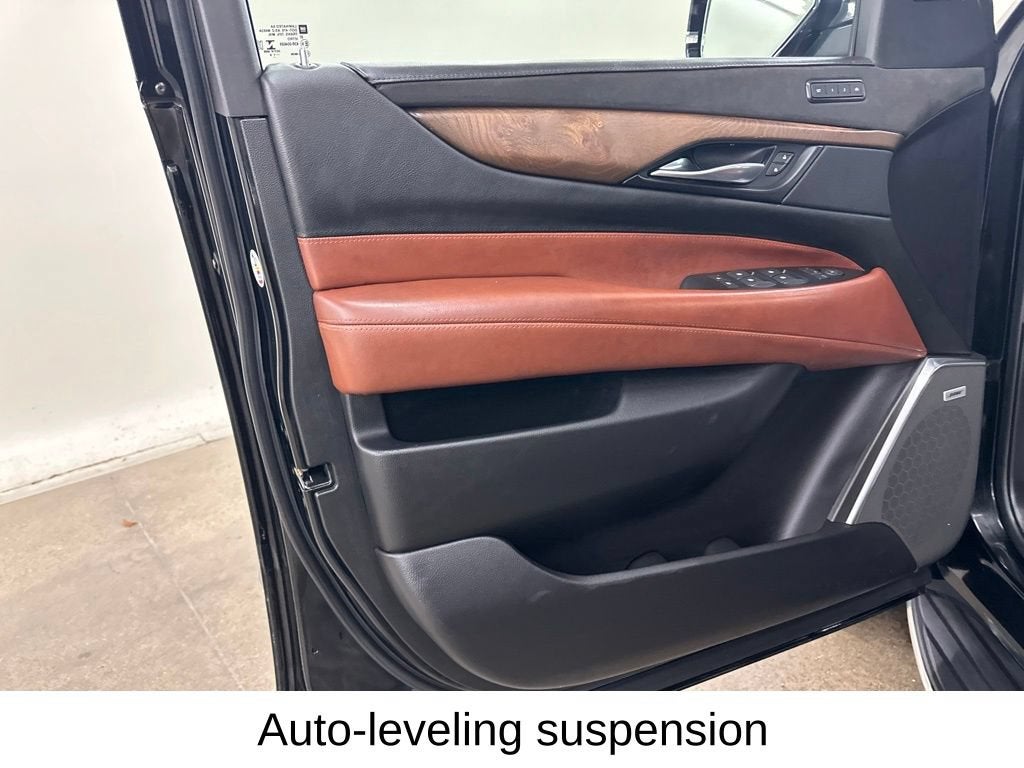 2019 Cadillac Escalade Luxury