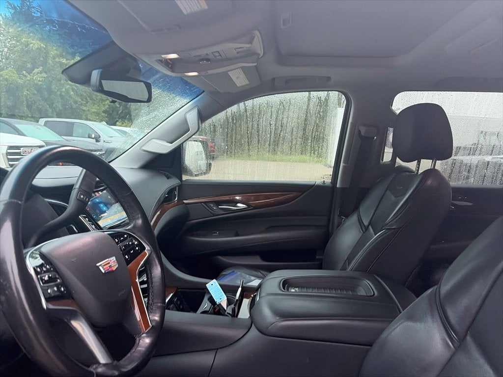 2019 Cadillac Escalade Luxury