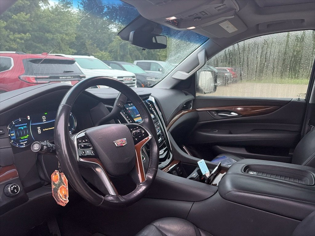 2019 Cadillac Escalade Luxury