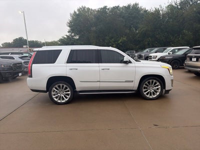 2019 Cadillac Escalade Luxury