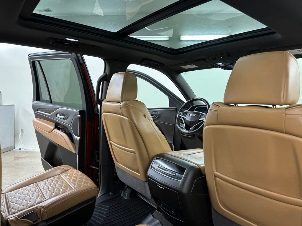 2023 Cadillac Escalade Sport