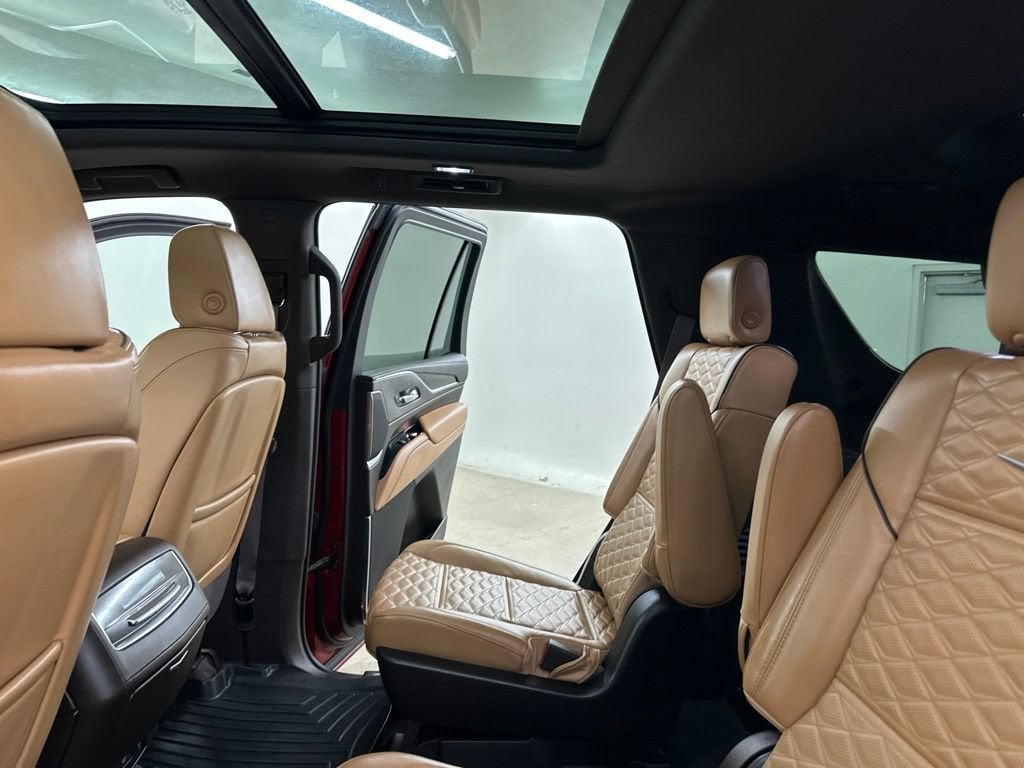 2023 Cadillac Escalade Sport