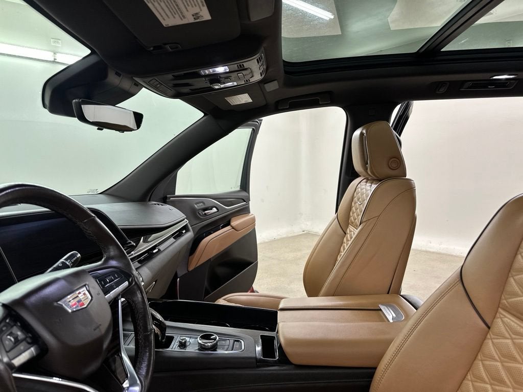 2023 Cadillac Escalade Sport