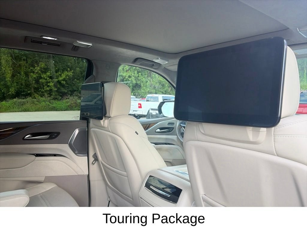 2023 Cadillac Escalade 4WD Sport Platinum