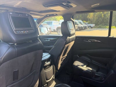 2017 Cadillac Escalade ESV Platinum