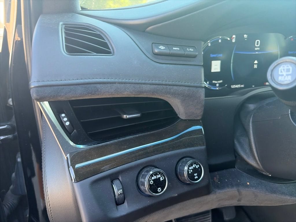2017 Cadillac Escalade ESV Platinum