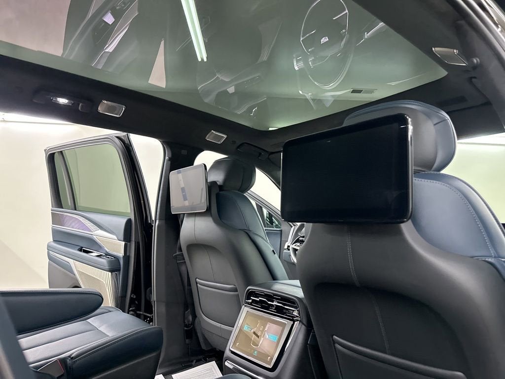 2025 Cadillac ESCALADE IQ Luxury 2
