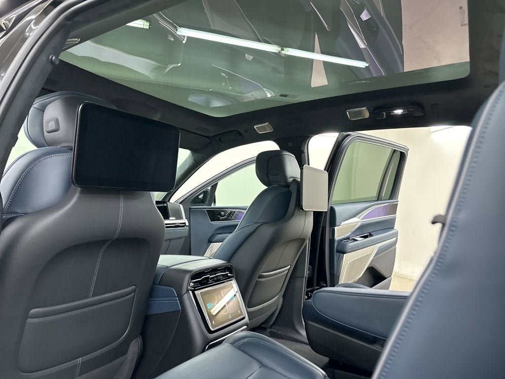 2025 Cadillac ESCALADE IQ Luxury 2