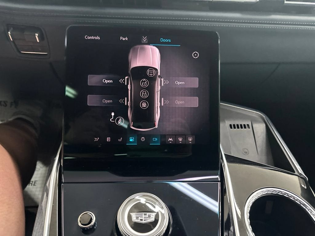 2025 Cadillac ESCALADE IQ Sport 2