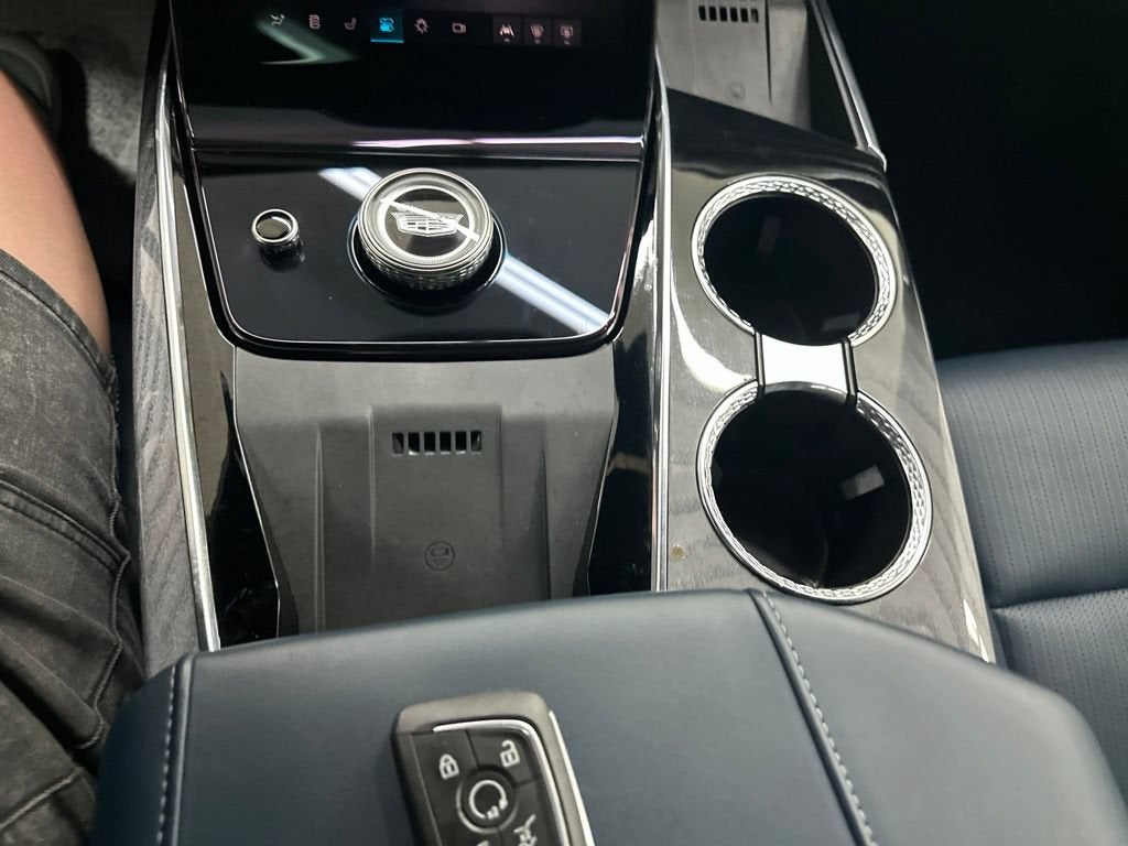 2025 Cadillac ESCALADE IQ Sport 2