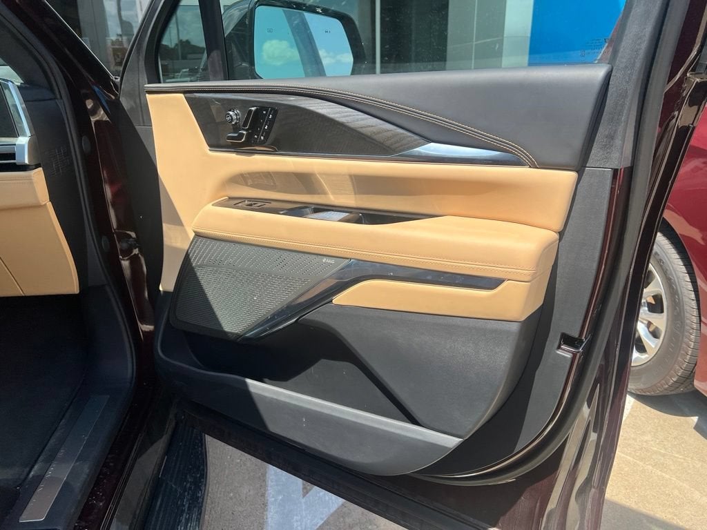 2025 Cadillac ESCALADE IQ Sport 2