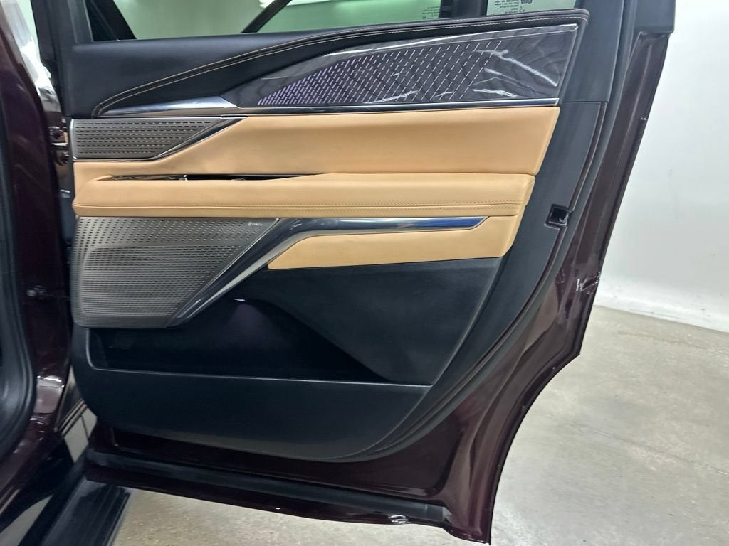 2025 Cadillac ESCALADE IQ Sport 2