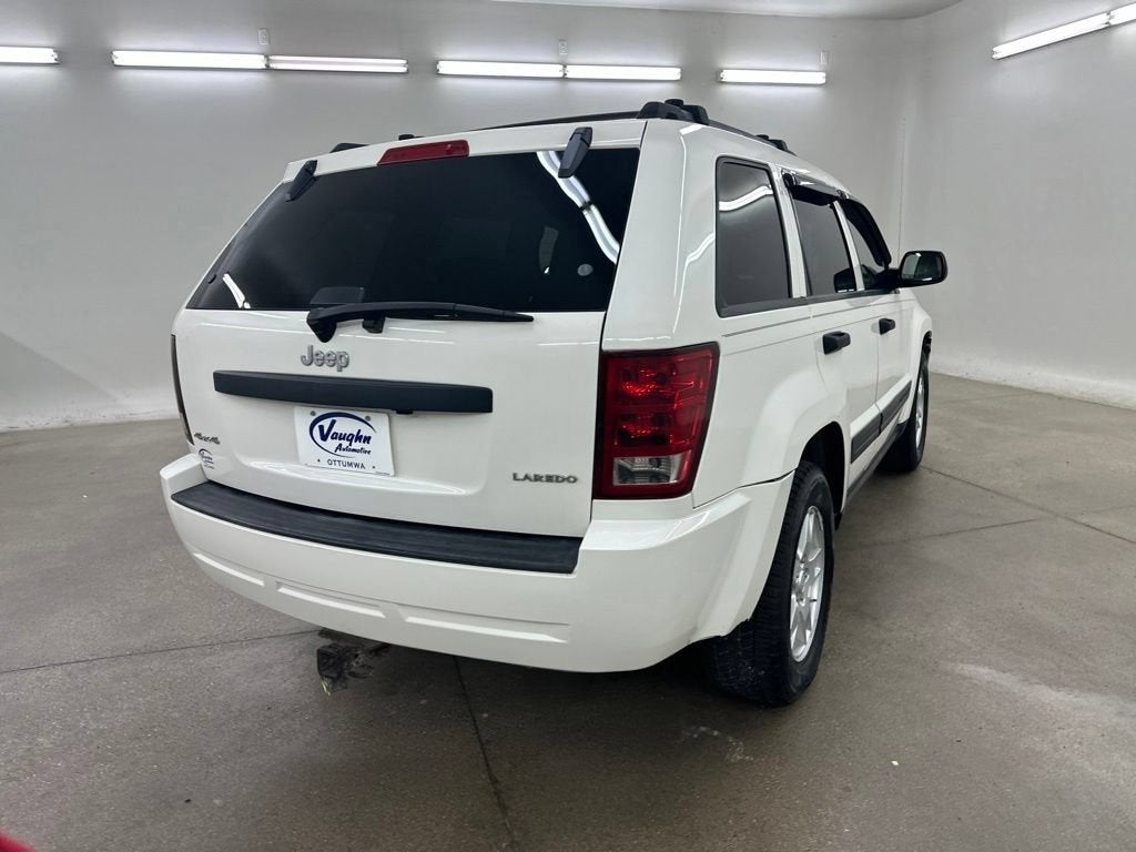 2005 Jeep Grand Cherokee Laredo
