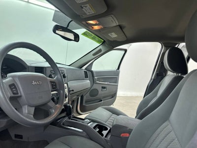2005 Jeep Grand Cherokee Laredo