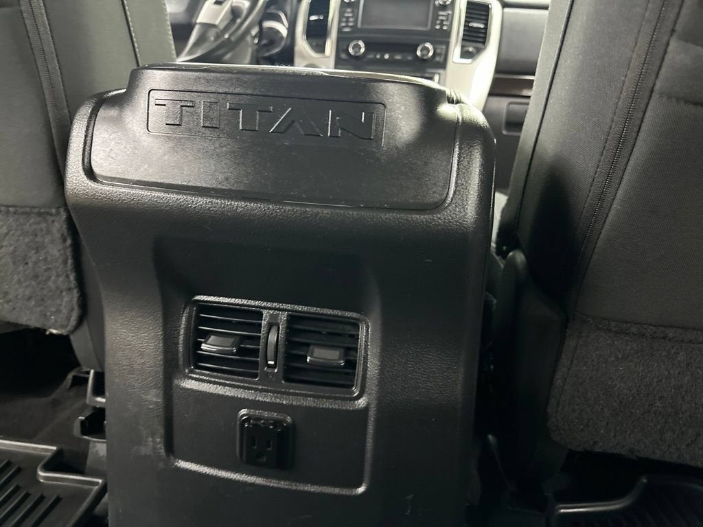 2017 Nissan Titan XD SV