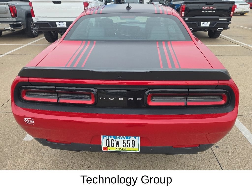 2017 Dodge Challenger 392 Hemi Scat Pack Shaker