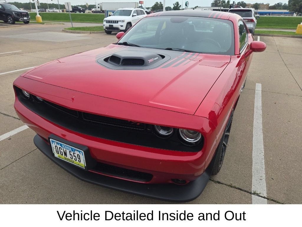 2017 Dodge Challenger 392 Hemi Scat Pack Shaker