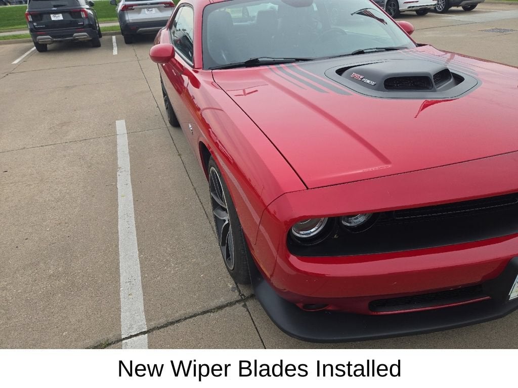 2017 Dodge Challenger 392 Hemi Scat Pack Shaker