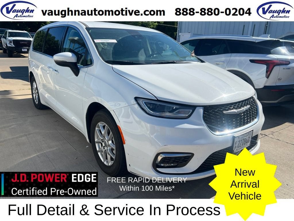 2023 Chrysler Pacifica Touring L