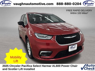 2025 Chrysler Pacifica Select