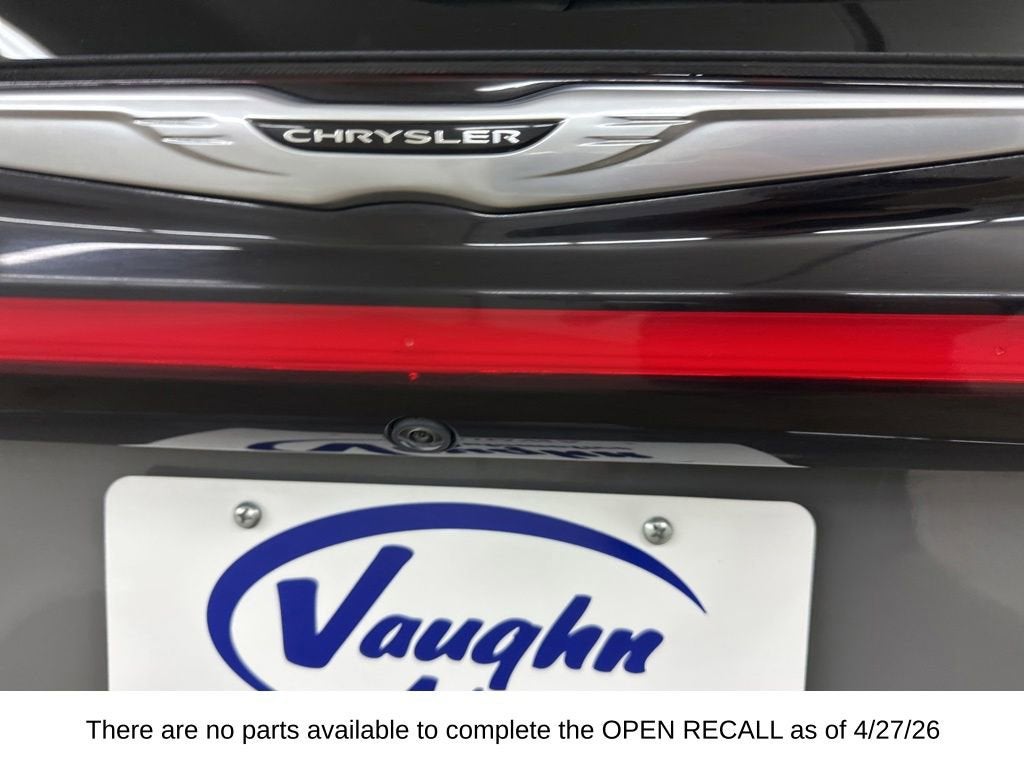 2025 Chrysler Pacifica Select