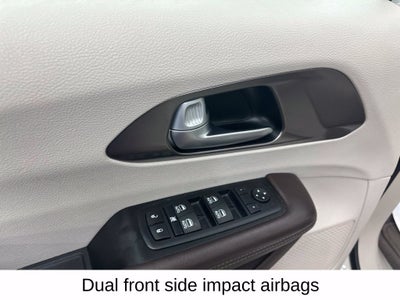 2017 Chrysler Pacifica Touring-L Plus