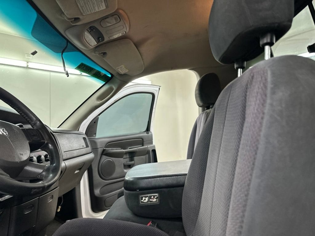 2004 Dodge Ram 2500 SLT