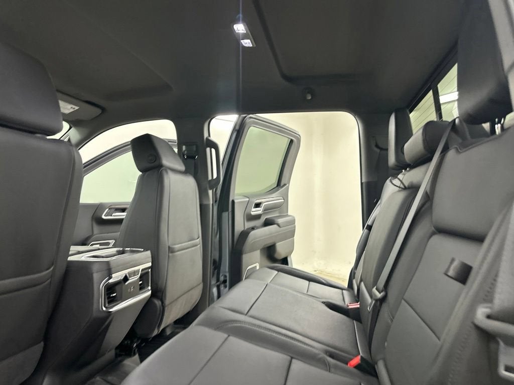 2026 GMC Sierra 1500 SLT - Photo 33