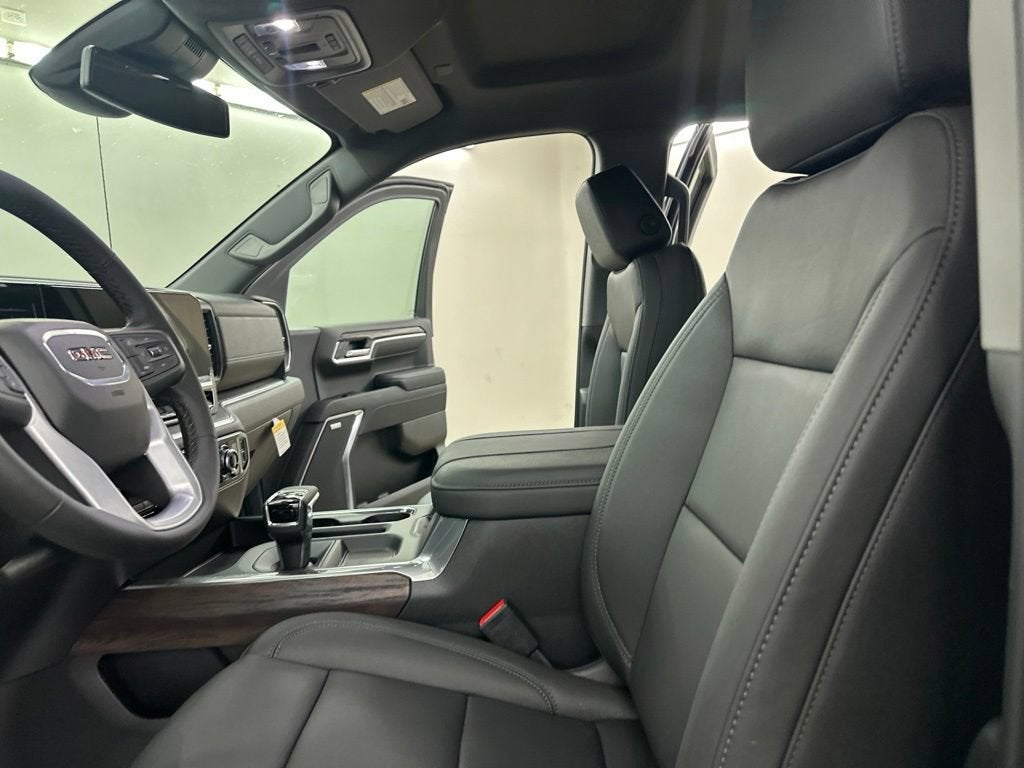 2026 GMC Sierra 1500 SLT - Photo 38