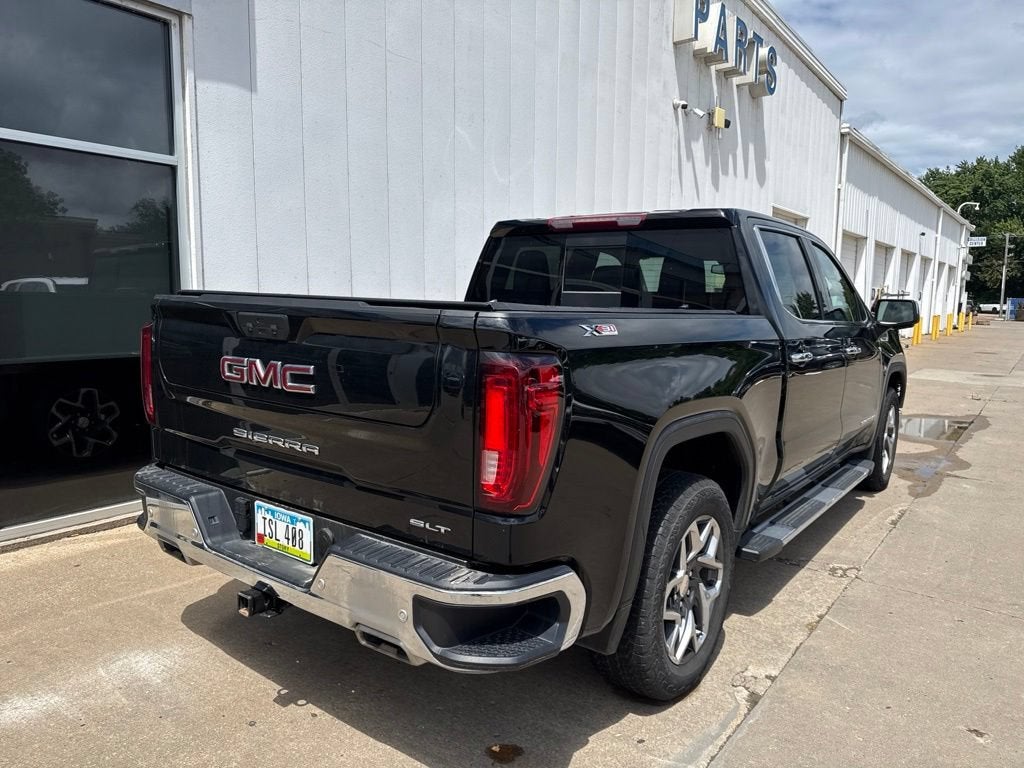 2024 GMC Sierra 1500 SLT