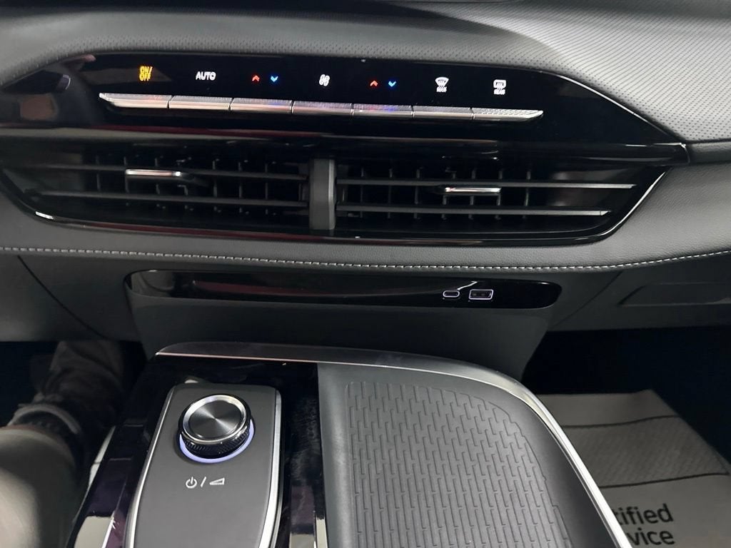 2027 Buick Enclave Preferred