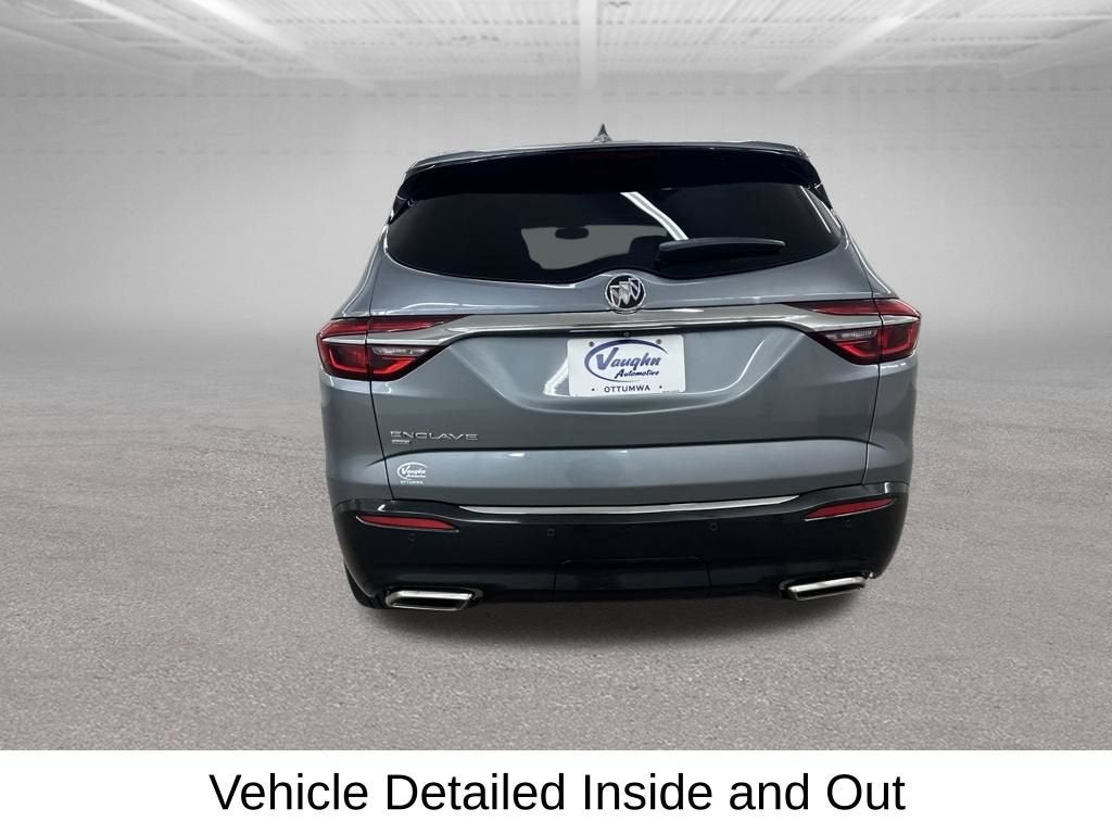 2021 Buick Enclave Essence
