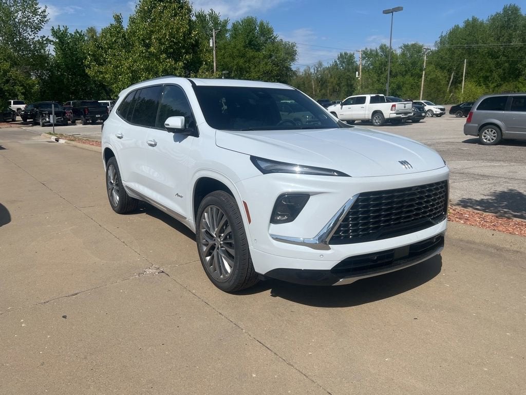 2026 Buick Enclave Avenir