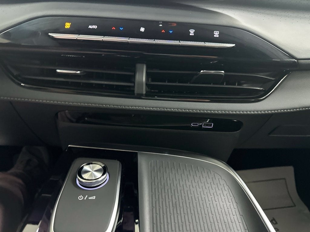 2027 Buick Enclave Avenir