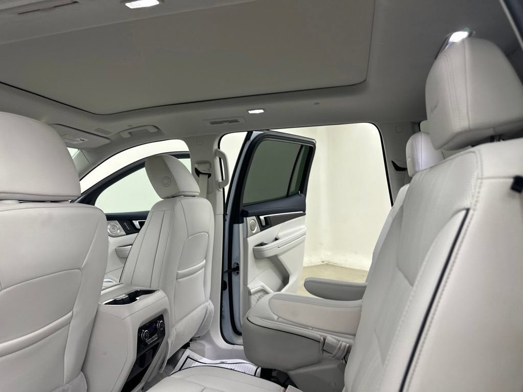 2027 Buick Enclave Avenir