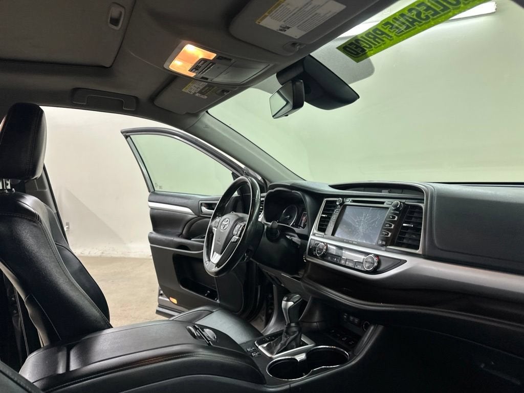 2018 Toyota Highlander SE