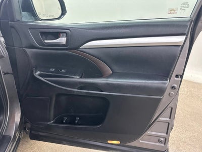 2018 Toyota Highlander SE
