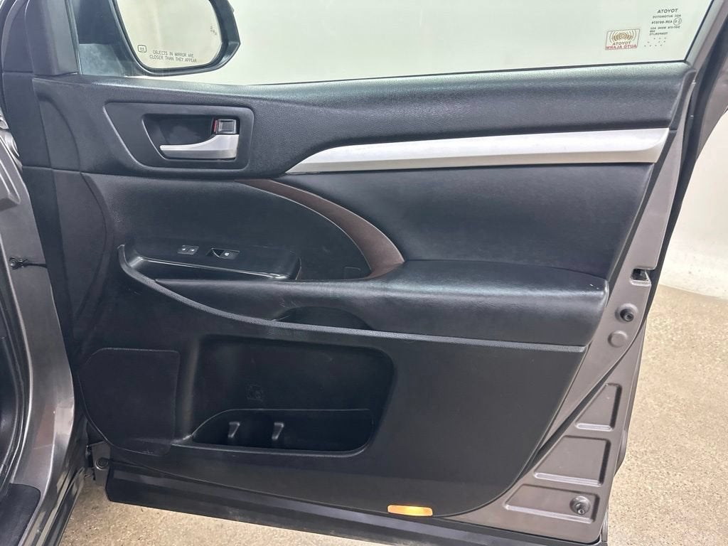 2018 Toyota Highlander SE