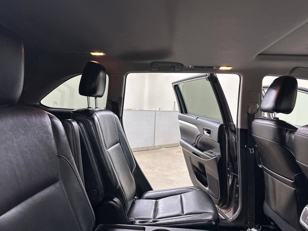 2018 Toyota Highlander SE