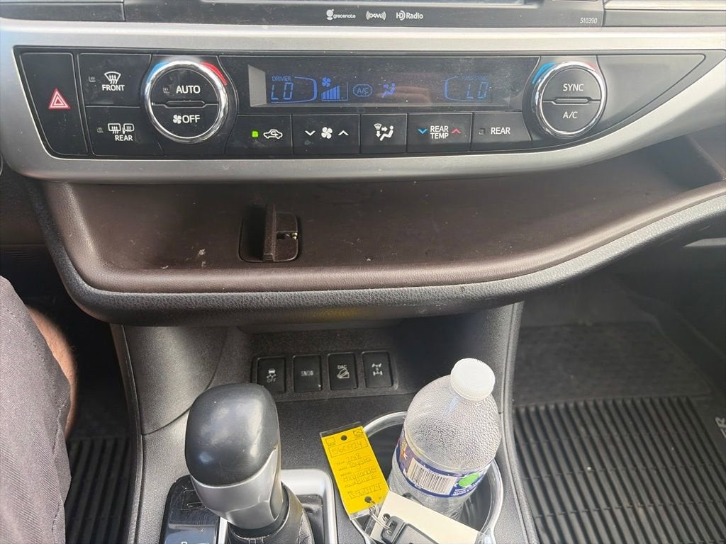 2018 Toyota Highlander SE