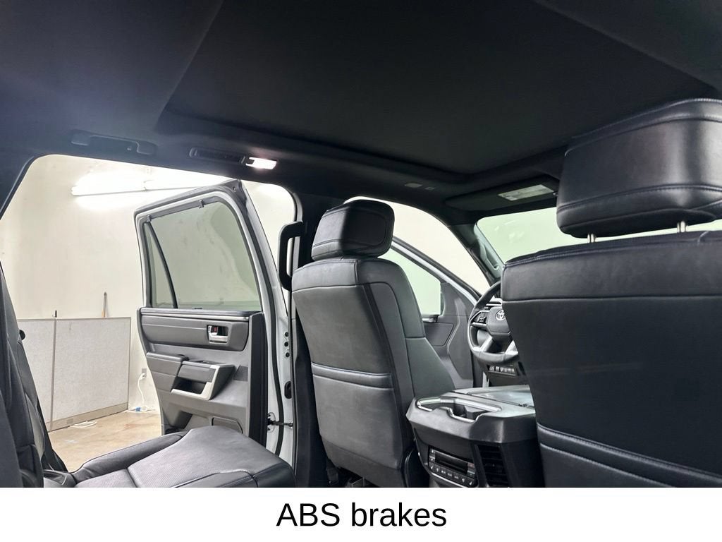 2025 Toyota Sequoia SR5