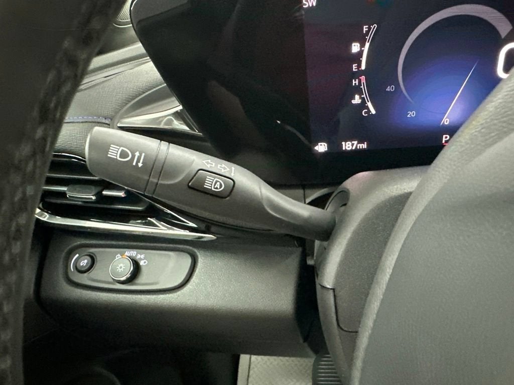 2026 Buick Envista Sport Touring - Photo 40