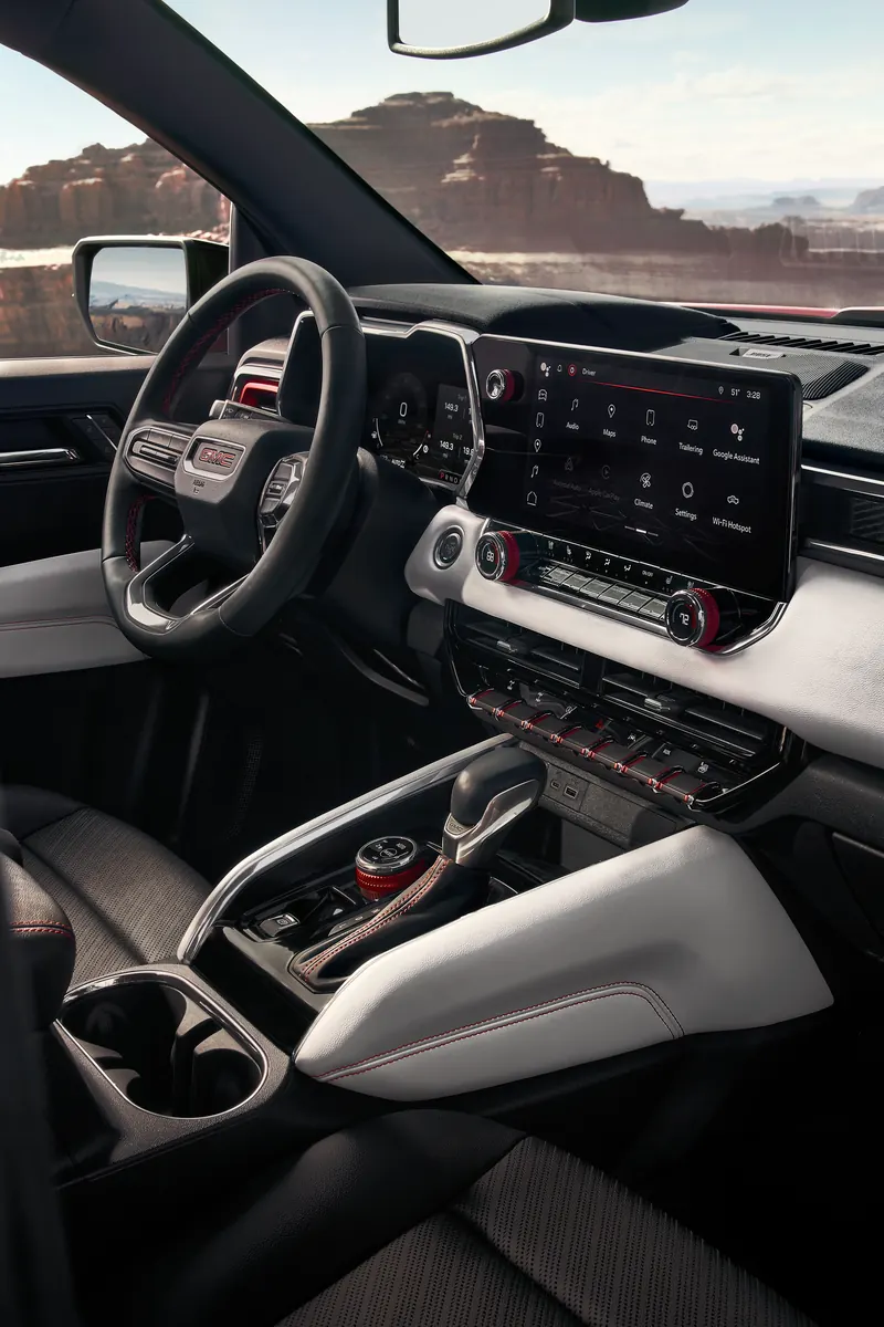 2026 GMC Canyon infotainment system at Vaughn Automotive - Buick GMC of Ottumwa in OTTUMWA IA